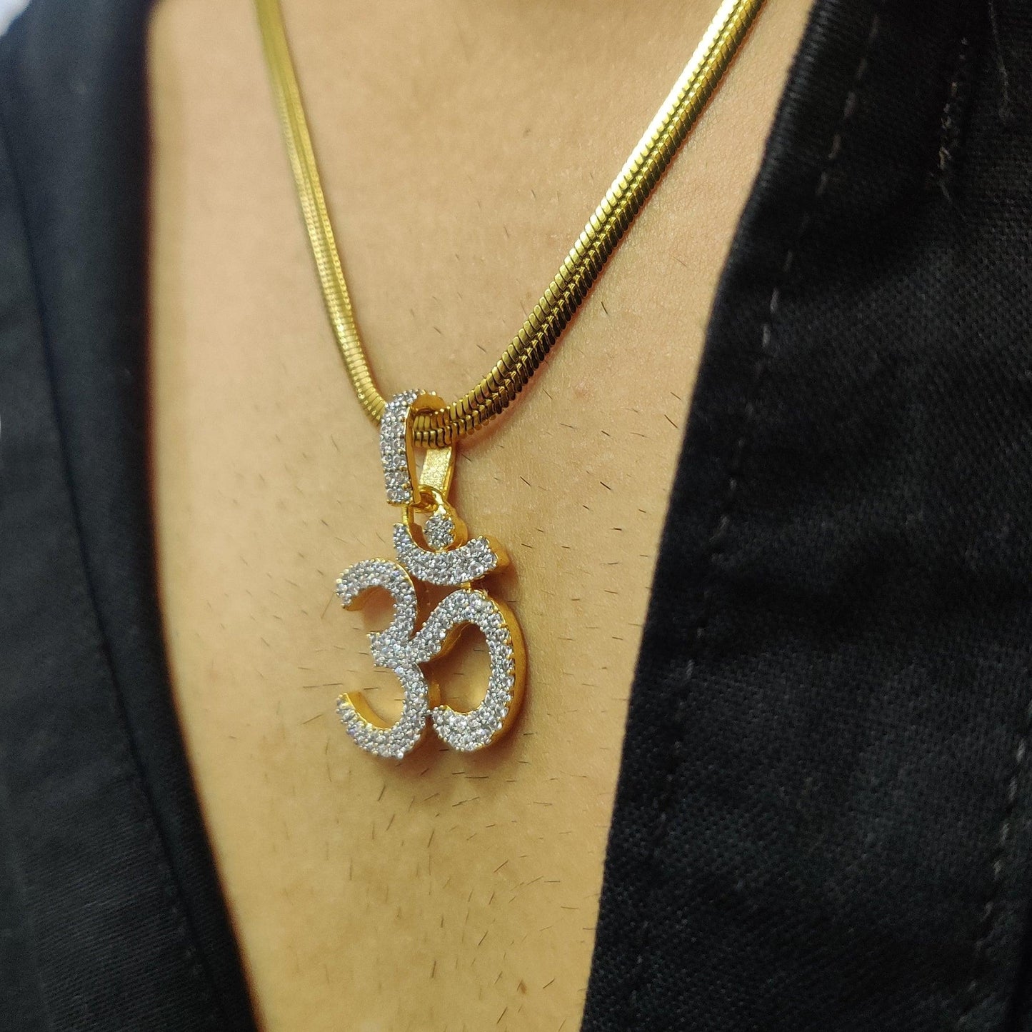 Legacy Divine Om Diamond Pendant with Chain